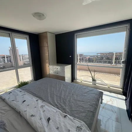 Modern Penthouse With Full Sea View K&r Appartement