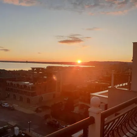 Apartmán Modern Penthouse With Full Sea View K&r