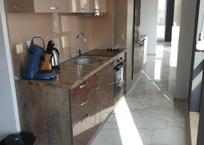 Modern Penthouse With Full Sea View K&r Апартамент *