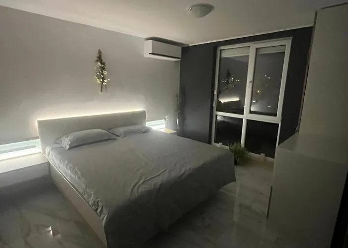 Апартамент Modern Penthouse With Full Sea View K&r